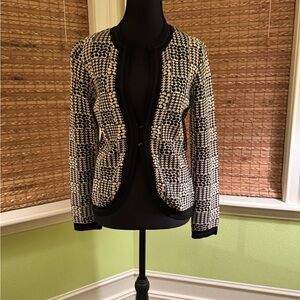 Women’s Black & Beige Patterned Jacket